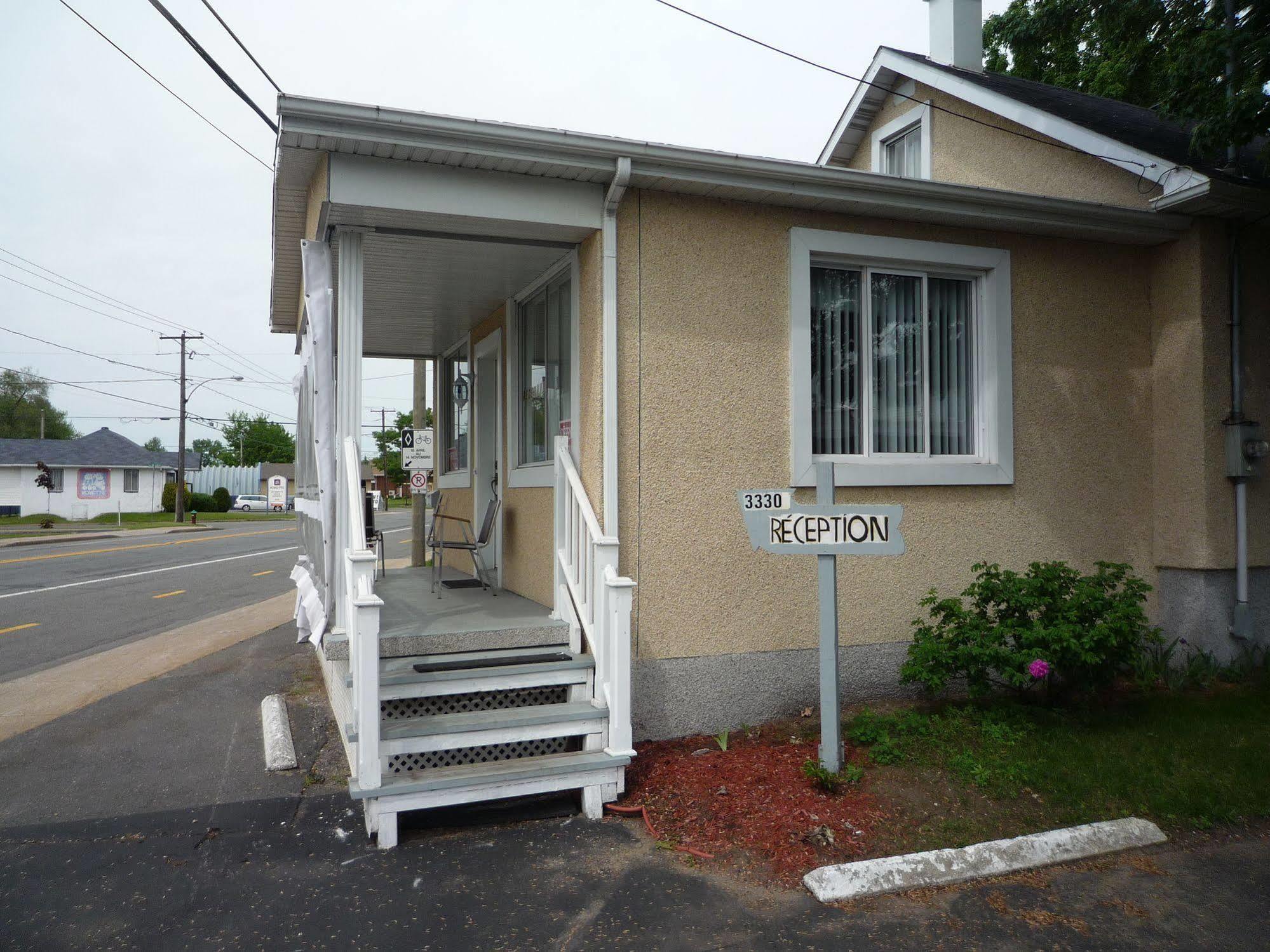 Hotel Tracy - St Lawrence River Sorel-Tracy Екстериор снимка